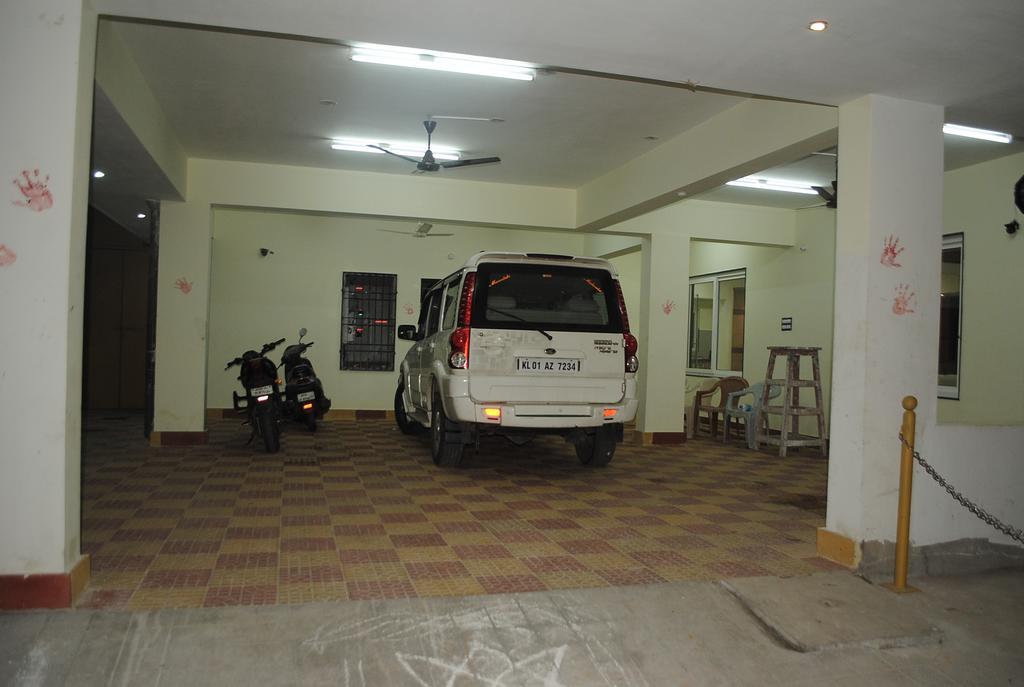 Ssr Hotel Srikalahasti Εξωτερικό φωτογραφία