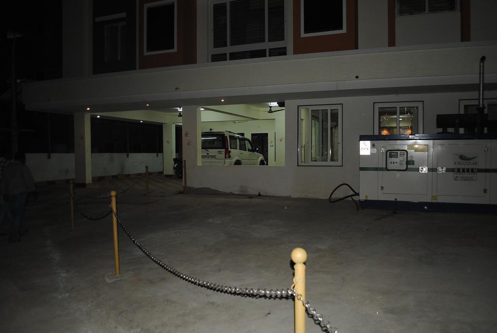 Ssr Hotel Srikalahasti Εξωτερικό φωτογραφία