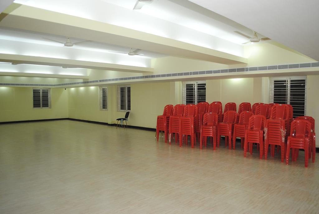 Ssr Hotel Srikalahasti Εξωτερικό φωτογραφία