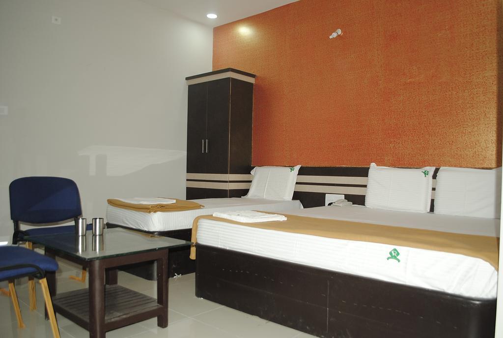 Ssr Hotel Srikalahasti Εξωτερικό φωτογραφία